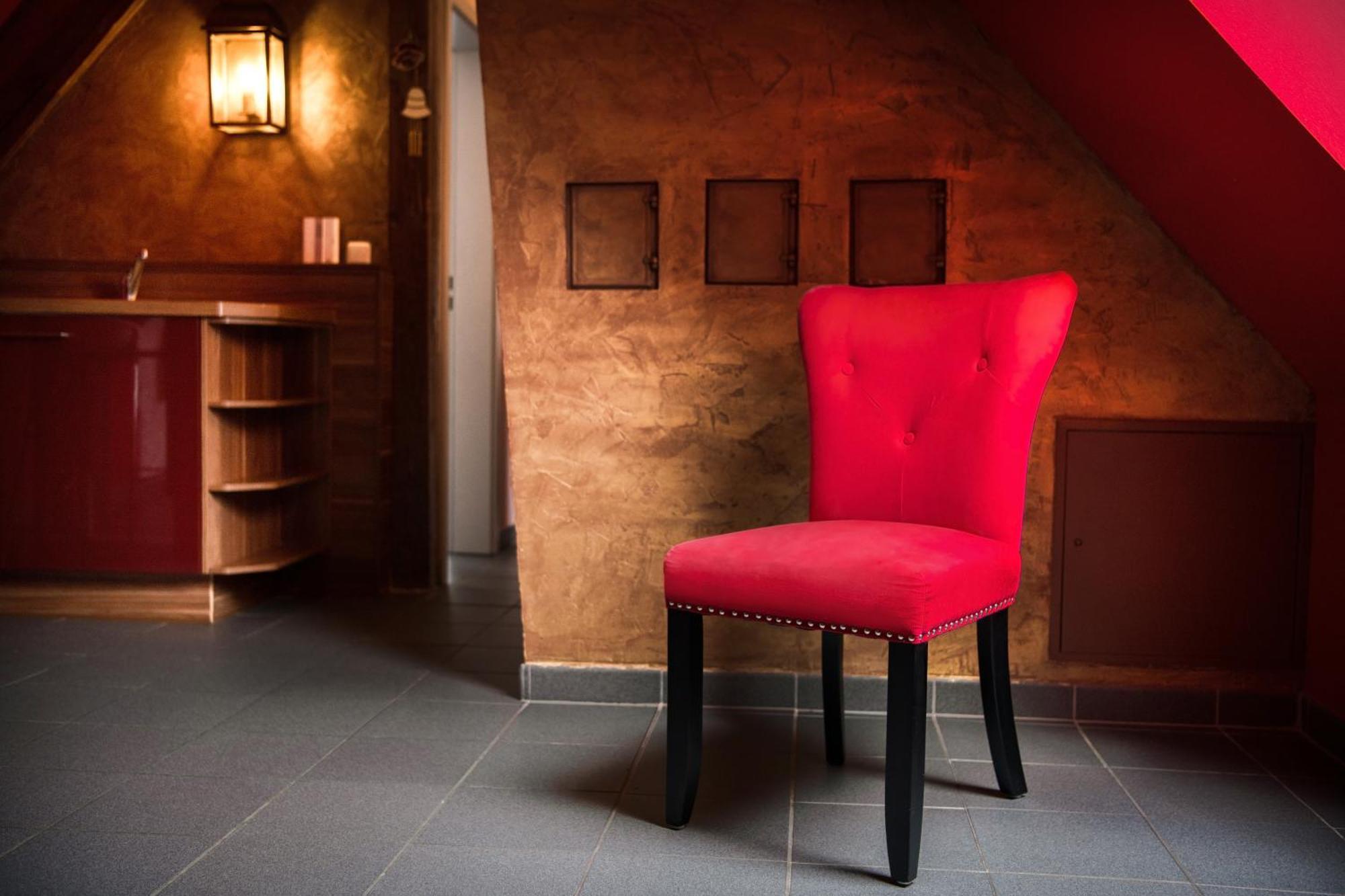 Lustra Stundenhotel - Adults Only Landshut Eksteriør bilde