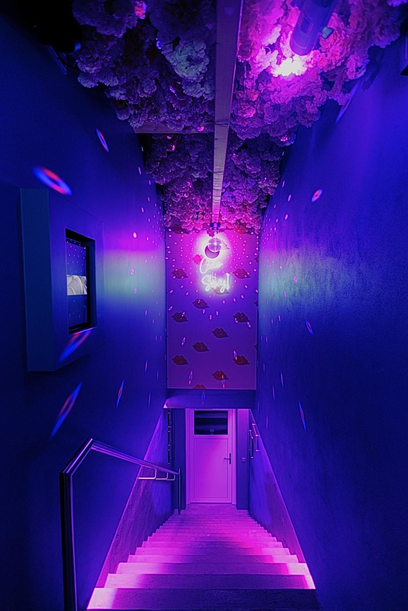 Lustra Stundenhotel - Adults Only Landshut Eksteriør bilde