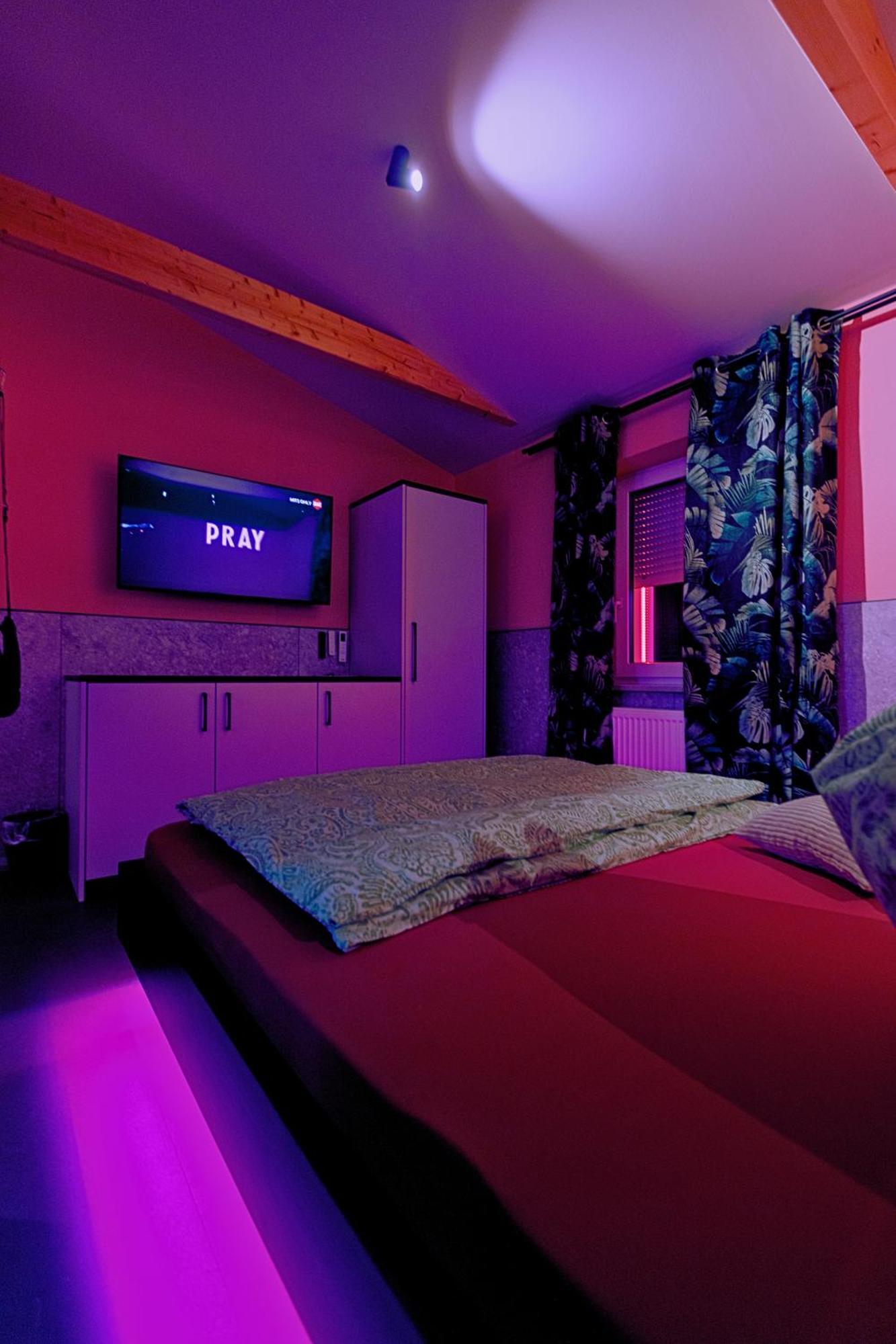 Lustra Stundenhotel - Adults Only Landshut Eksteriør bilde